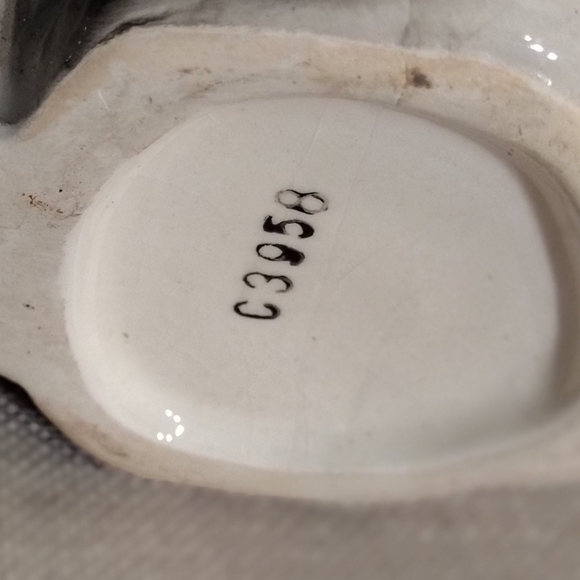 VTG Nancy Pew Dog Planter - Picture 8 of 12